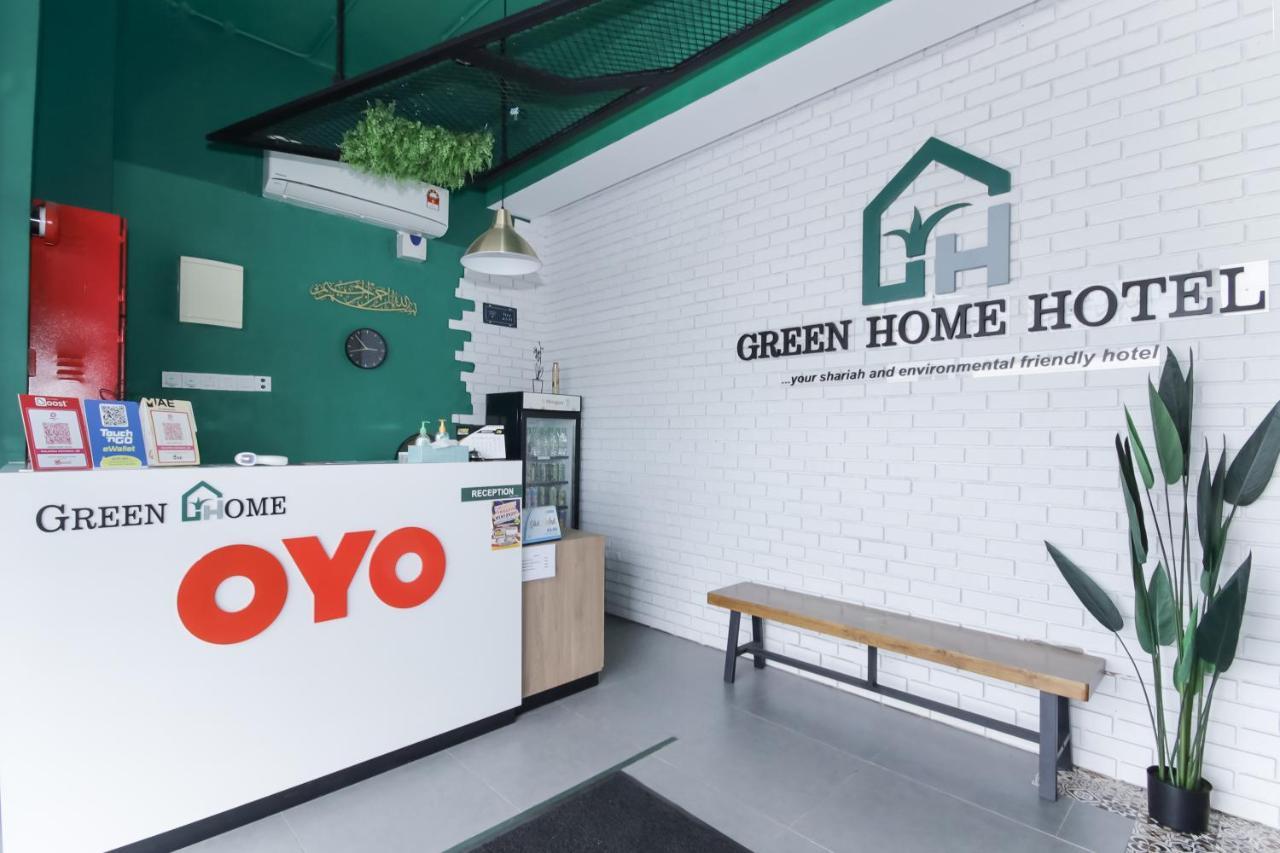 Oyo 90399 Green Home Hotel Syariah Sepang Eksteriør bilde